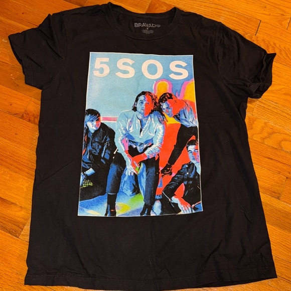 5 Seconds Of Summer 5 SOS Youngblood Hot Topic Black T-shirt Size MED - Picture 1 of 3